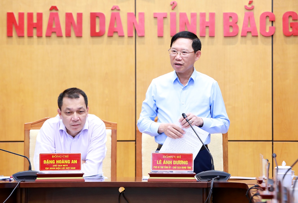 베트남전력그룹은 Bac Giang 성과 협력하고 있다