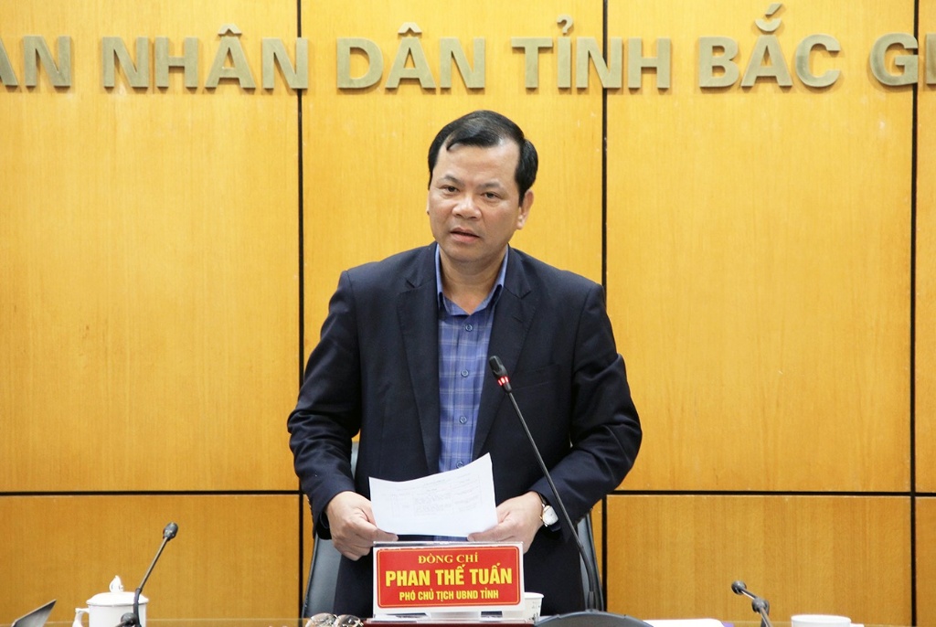 Bac Giang: 전력 프로젝트의 진행 속도를 높이고, 송전 및 공급을 보장한다